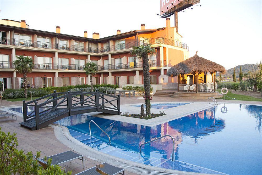 Hotel Isla De La Garena Alcalá de Henares Dış mekan fotoğraf