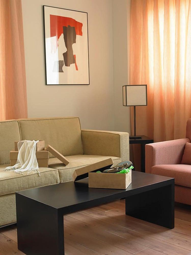 Hotel Isla De La Garena Alcalá de Henares Dış mekan fotoğraf