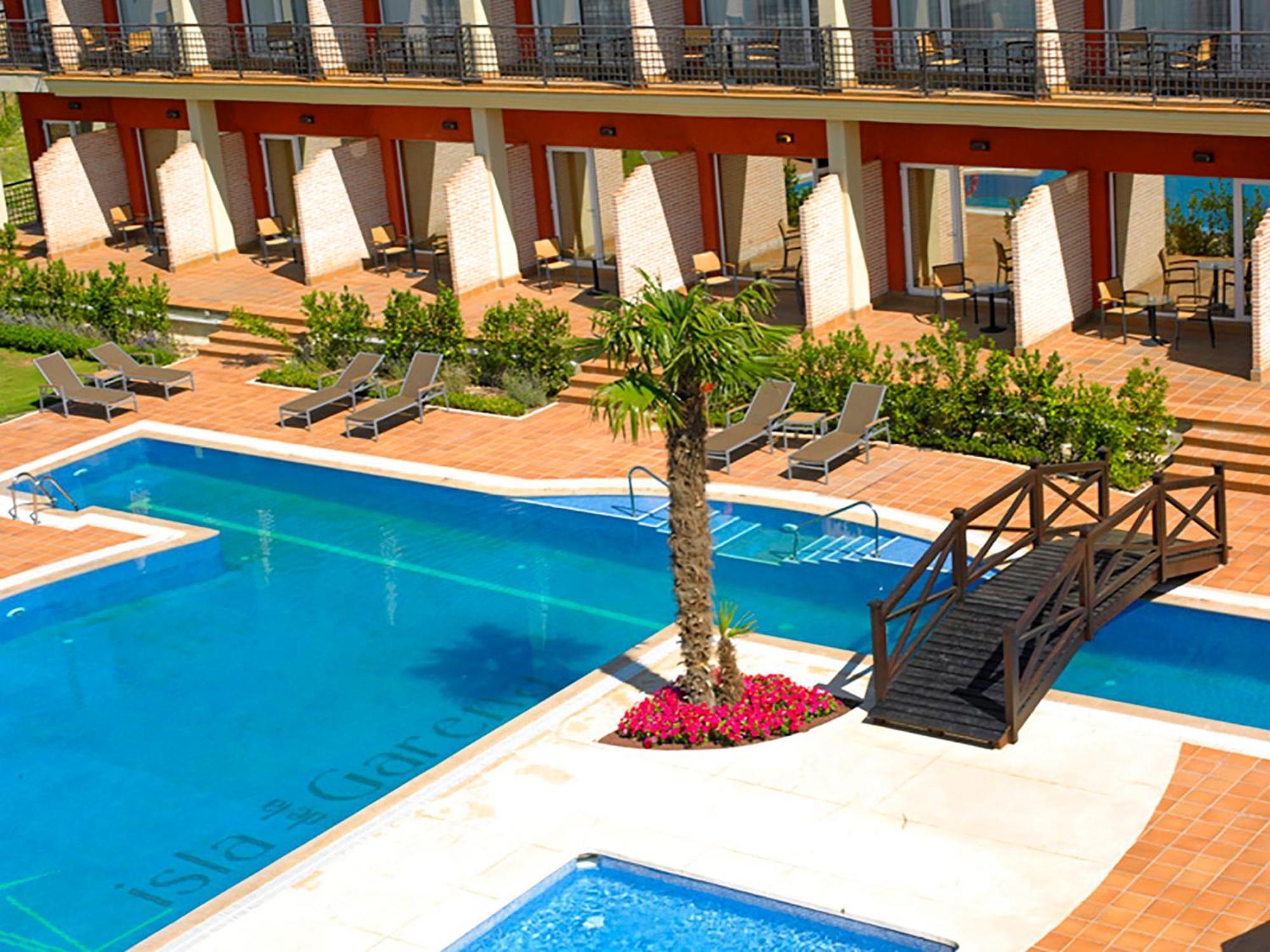 Hotel Isla De La Garena Alcalá de Henares Konforlar fotoğraf