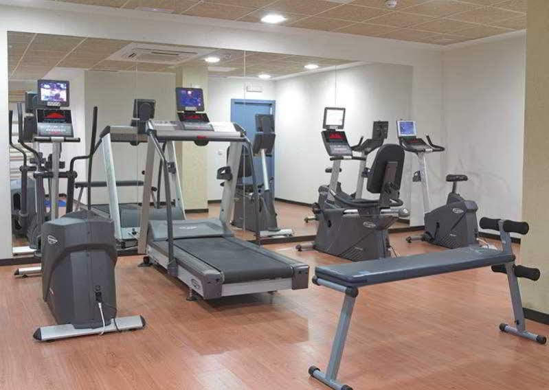 Hotel Isla De La Garena Alcalá de Henares Dış mekan fotoğraf